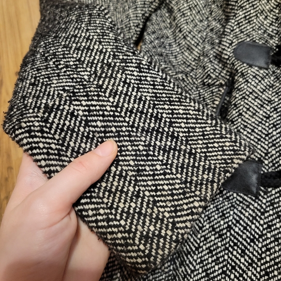 Coat/ Jacket - Picture 2 of 2